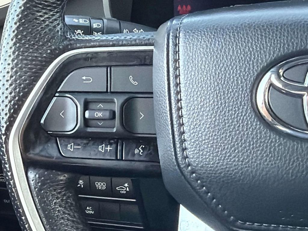 Used 2024 Toyota Tundra Platinum image 11