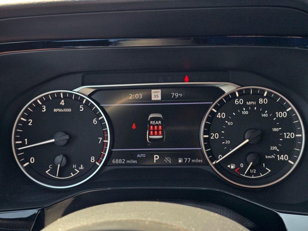 Used 2025 Nissan Pathfinder SL AWD/4WD image 37