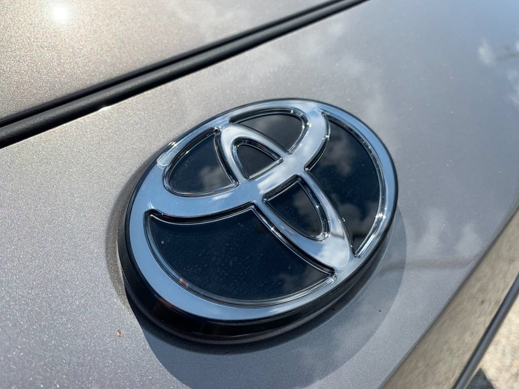 Used 2026 Toyota RAV4 SE w/ Convenience Package FWD image 36