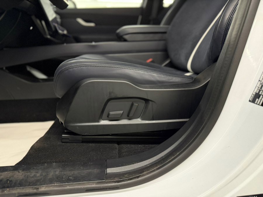 Used 2023 Fisker Ocean Extreme AWD/4WD image 32