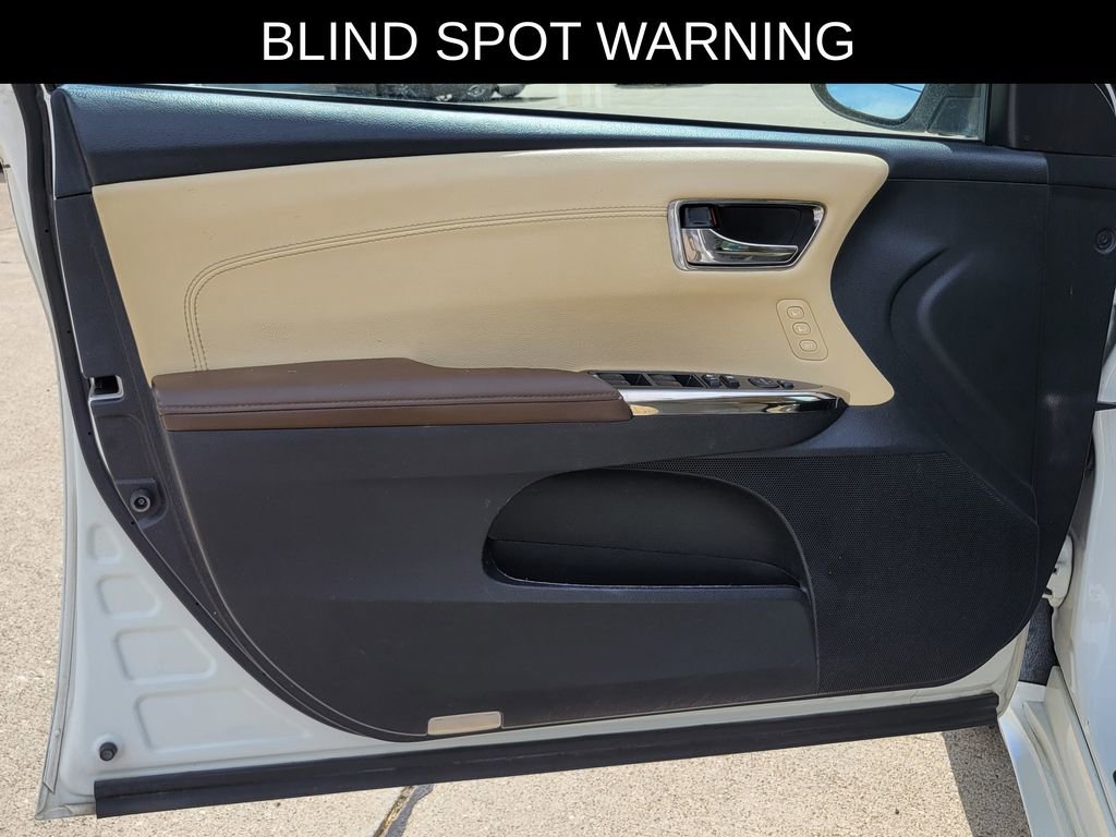 Used 2016 Toyota Avalon XLE Premium FWD image 15
