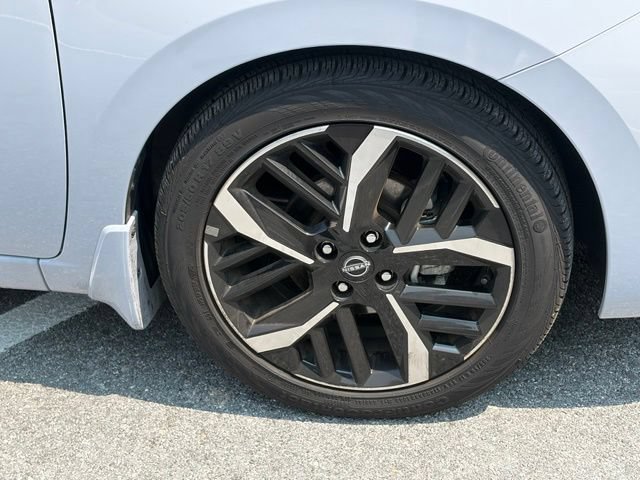 Certified 2025 Nissan Versa SR w/ Trunk Package FWD image 11