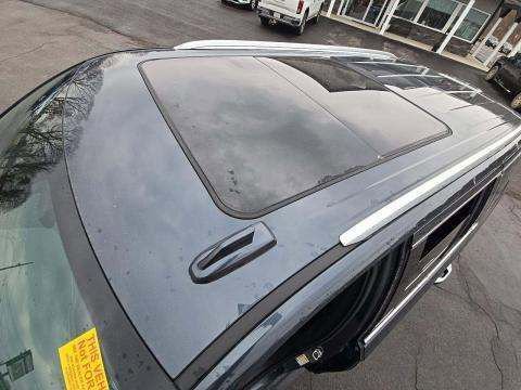 Used 2021 GMC Yukon SLT w/ SLT Premium Package image 31