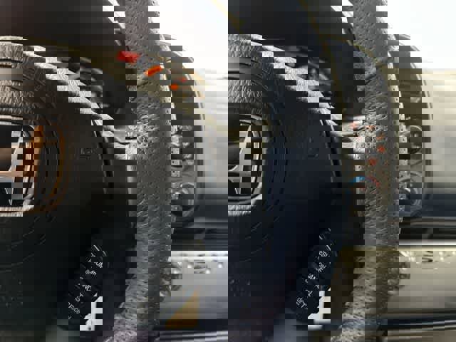 Used 2005 Honda S2000 image 16