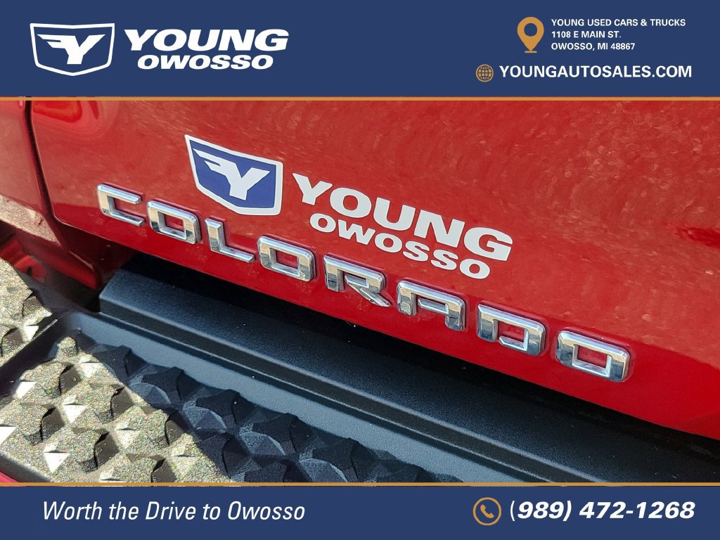 Used 2024 Chevrolet Colorado LT w/ LT Convenience Package II AWD/4WD image 9