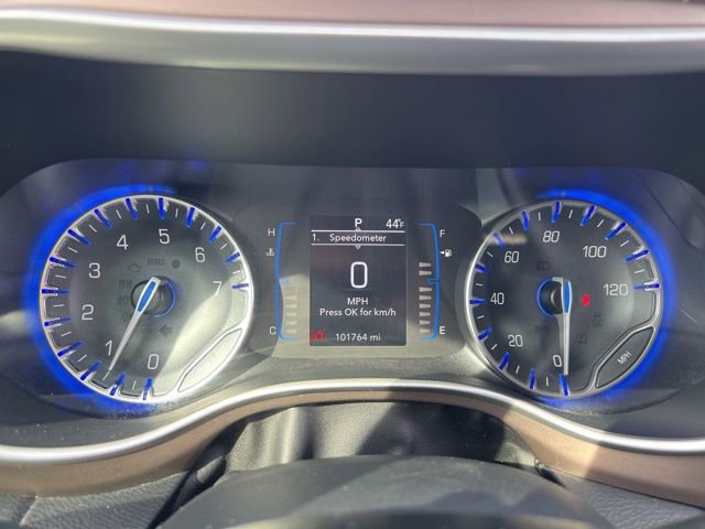 Certified 2019 Chrysler Pacifica Touring-L image 23