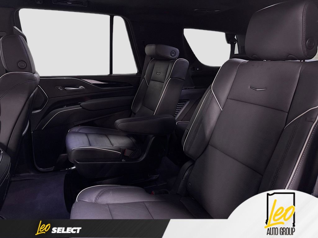 Used 2024 Cadillac Escalade Sport w/ LPO, ONYX Package AWD/4WD image 29