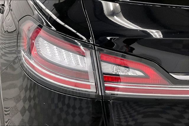 Used 2022 Lincoln Nautilus Reserve image 35