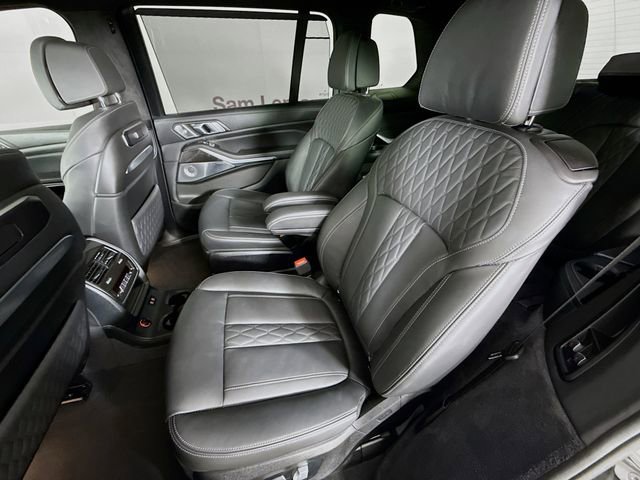 Used 2024 BMW ALPINA XB7 image 26