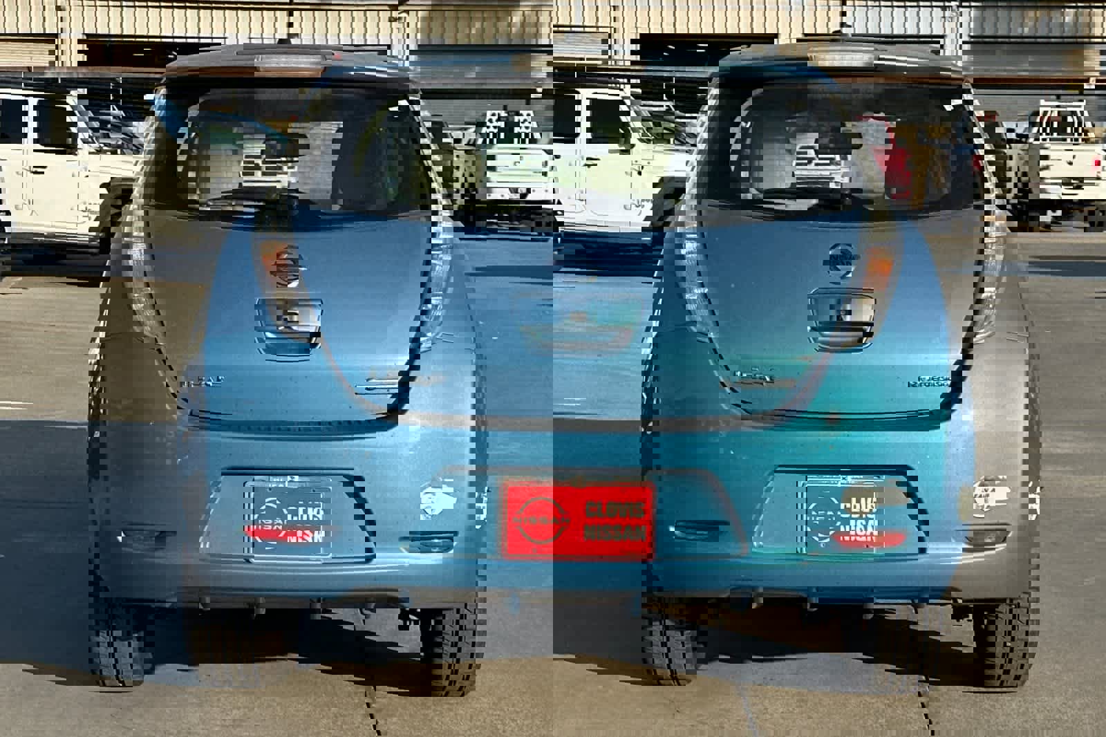 Used 2011 Nissan Leaf w/ Eco Design Pkg image 8