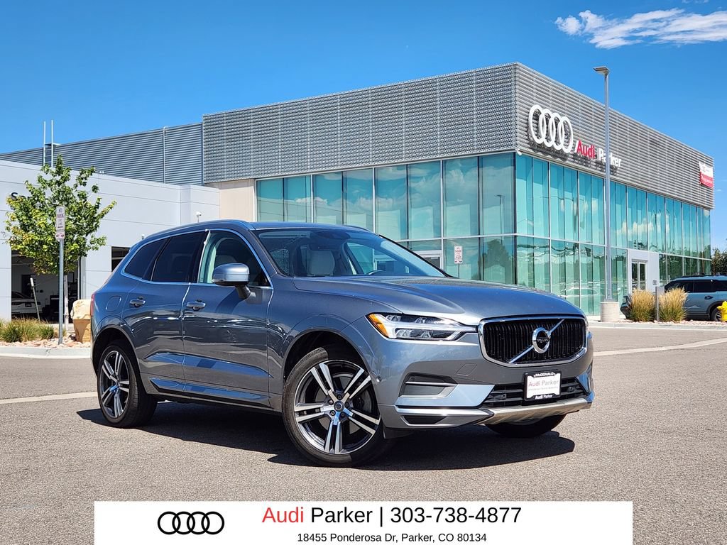 Used 2018 Volvo XC60 T6 Momentum w/ Vision Package