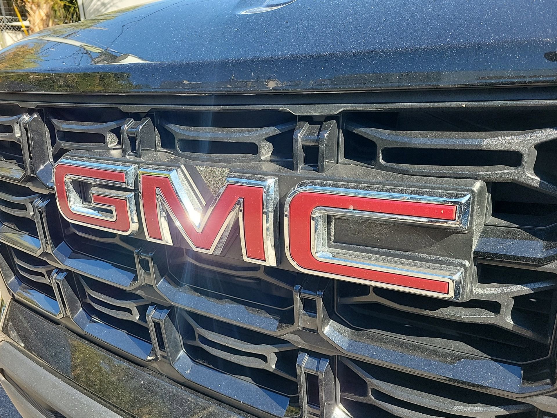 Used 2024 GMC Canyon Elevation image 9