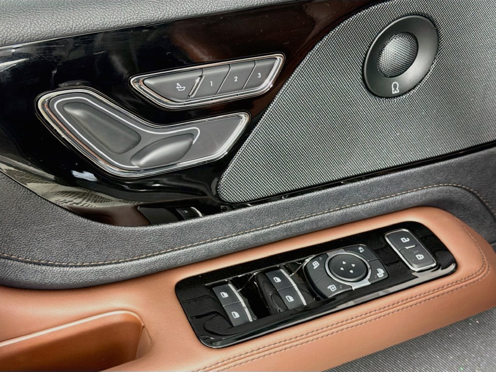 New 2026 Lincoln Aviator Reserve w/ Illumination Package RWD image 18