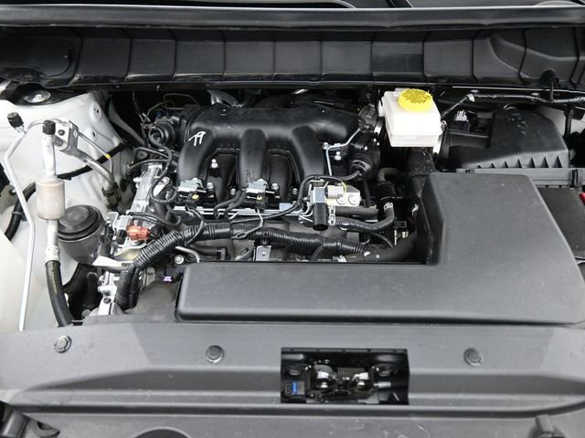 Used 2025 Nissan Pathfinder Platinum w/ Cargo Package FWD image 31