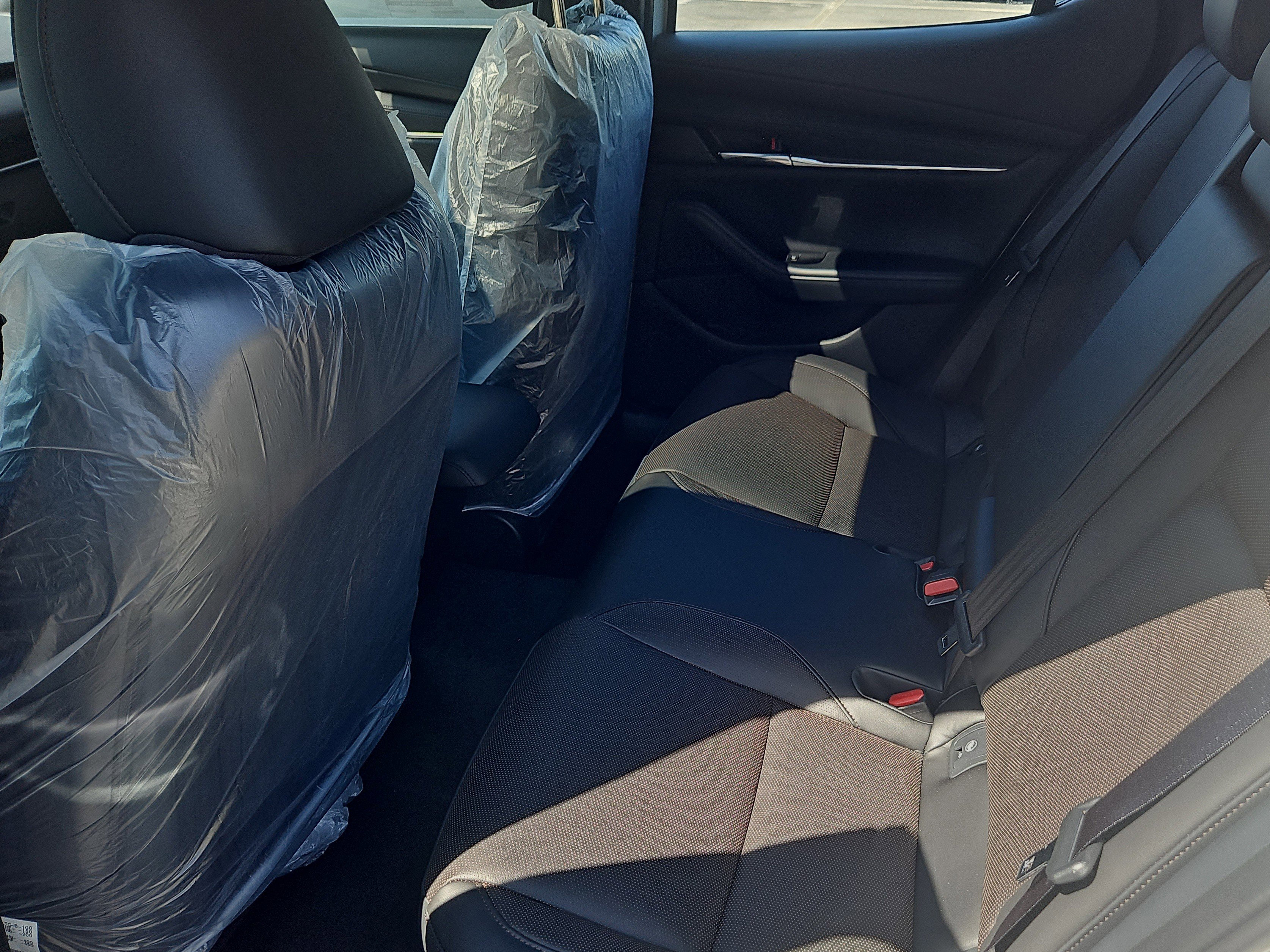 New 2026 MAZDA MAZDA3 Hatchback w/Premium Plus Pkg AWD/4WD image 18