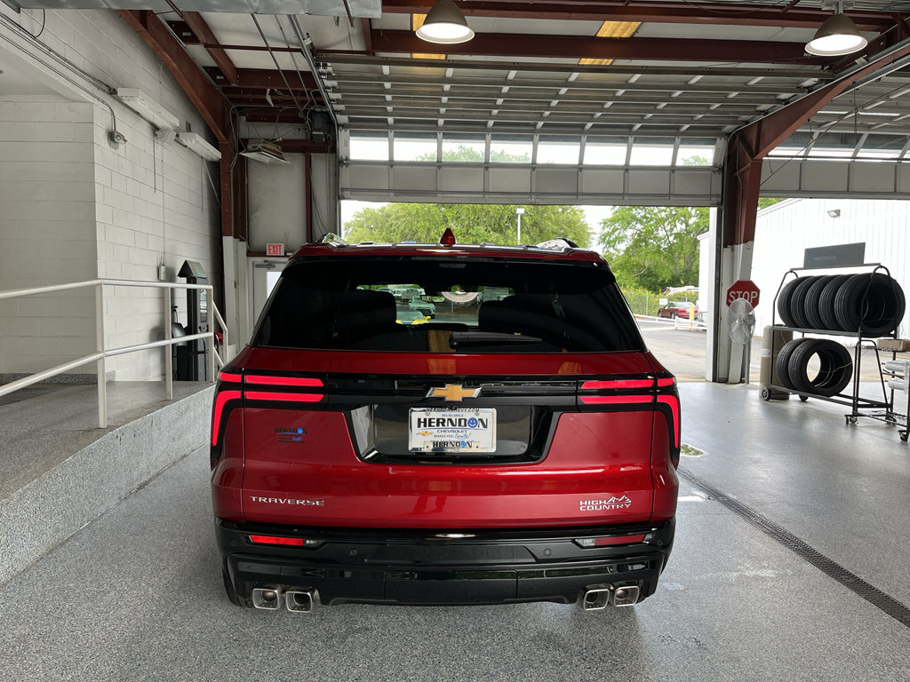 New 2026 Chevrolet Traverse High Country FWD image 7