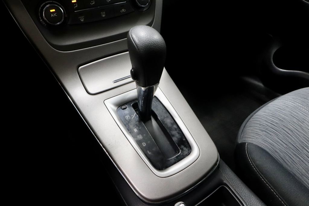 Used 2014 Nissan Sentra SV FWD image 30