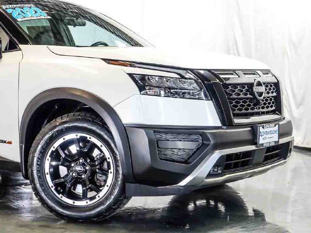 Used 2023 Nissan Pathfinder Rock Creek AWD/4WD image 3