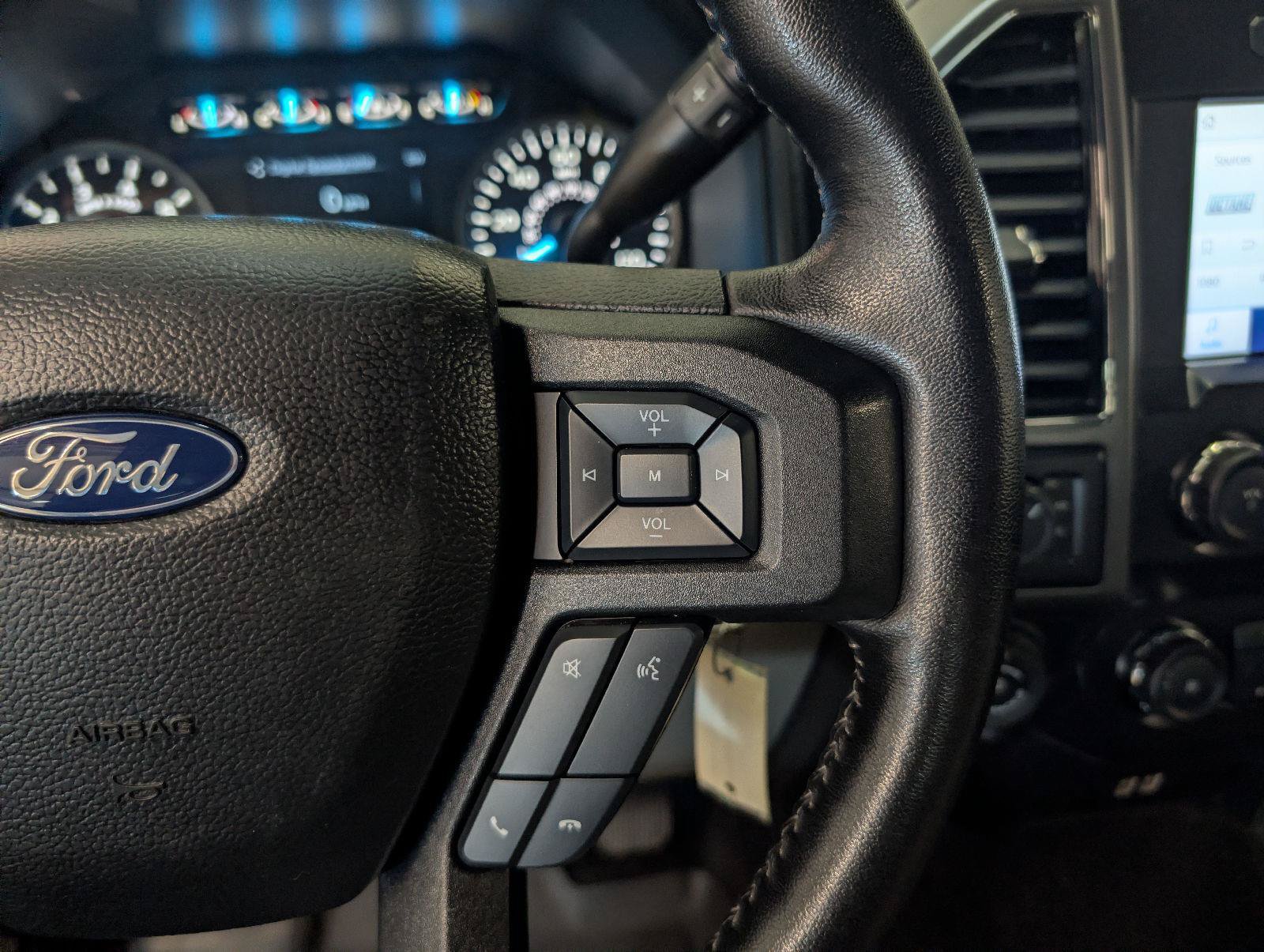 Used 2019 Ford F150 XLT w/ Equipment Group 302A Luxury AWD/4WD image 23
