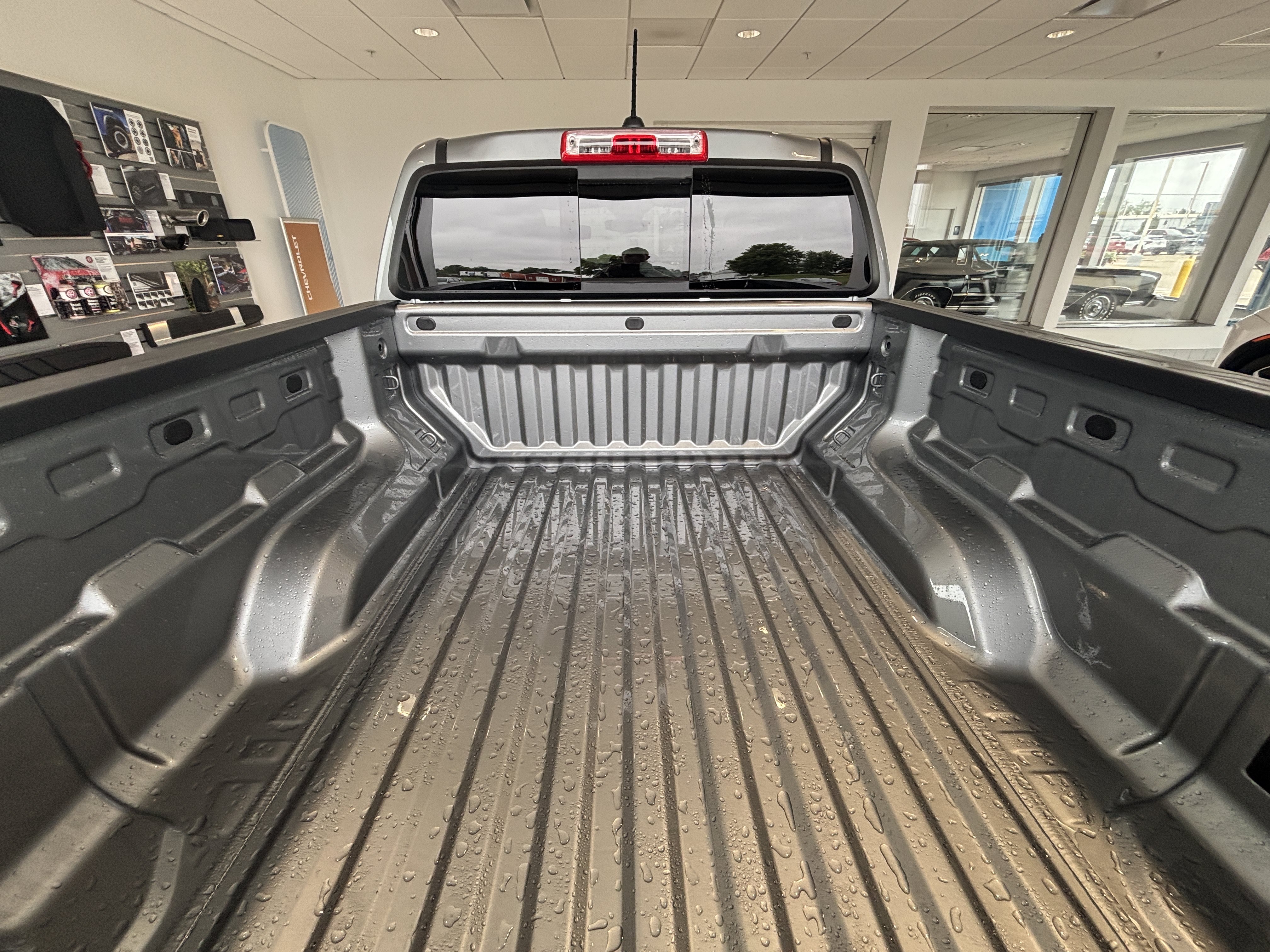 New 2026 Chevrolet Colorado W/T w/ WT Custom Package AWD/4WD image 9