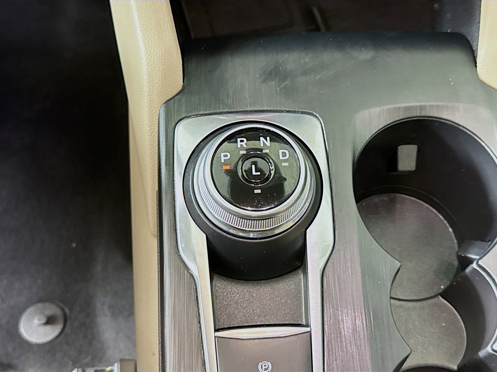 Used 2022 Ford Escape SEL w/ Technology Package image 19