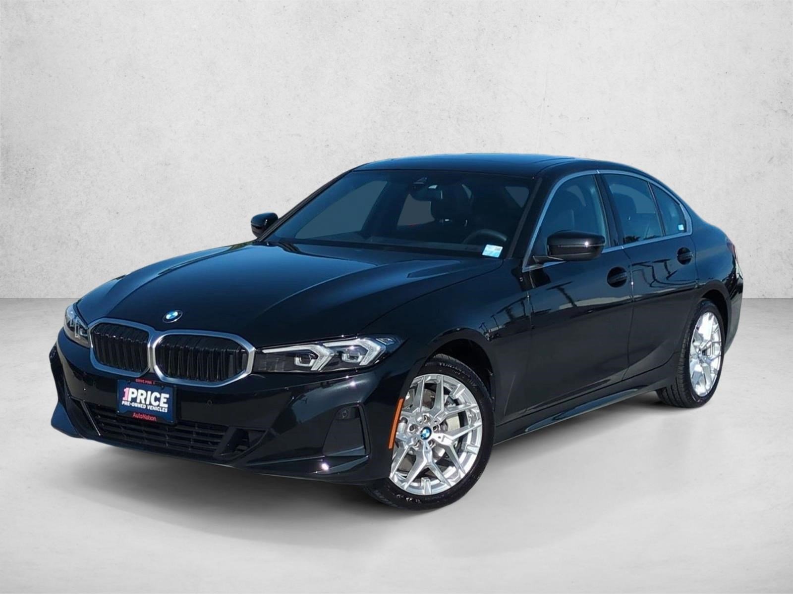 Certified 2025 BMW 330i xDrive Sedan w/ Convenience Package AWD/4WD image 1