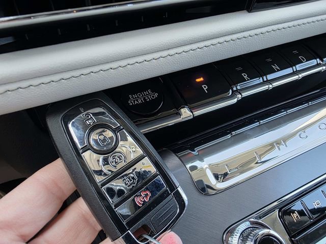 New 2026 Lincoln Aviator 2WD image 13