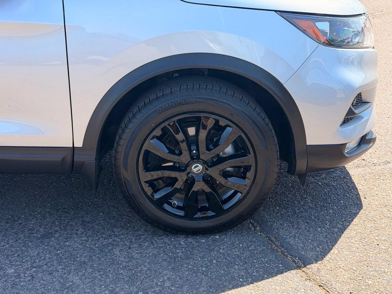 Certified 2022 Nissan Rogue Sport SV FWD image 31