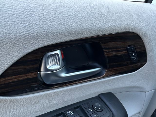 Used 2023 Chrysler Pacifica Limited image 15