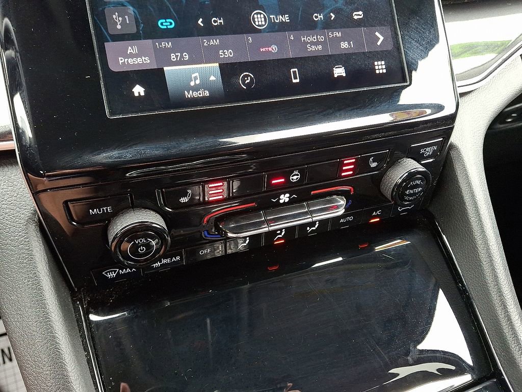 Used 2022 Jeep Grand Cherokee L Laredo w/ Luxury Tech Group I image 16