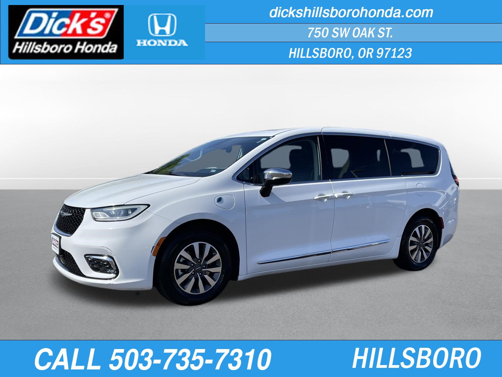 Used 2023 Chrysler Pacifica Limited FWD 360° Tour
