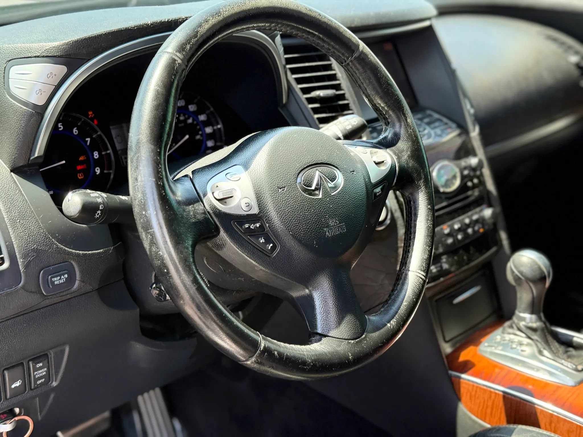 Used 2012 INFINITI FX35 2WD w/ Premium Pkg image 31