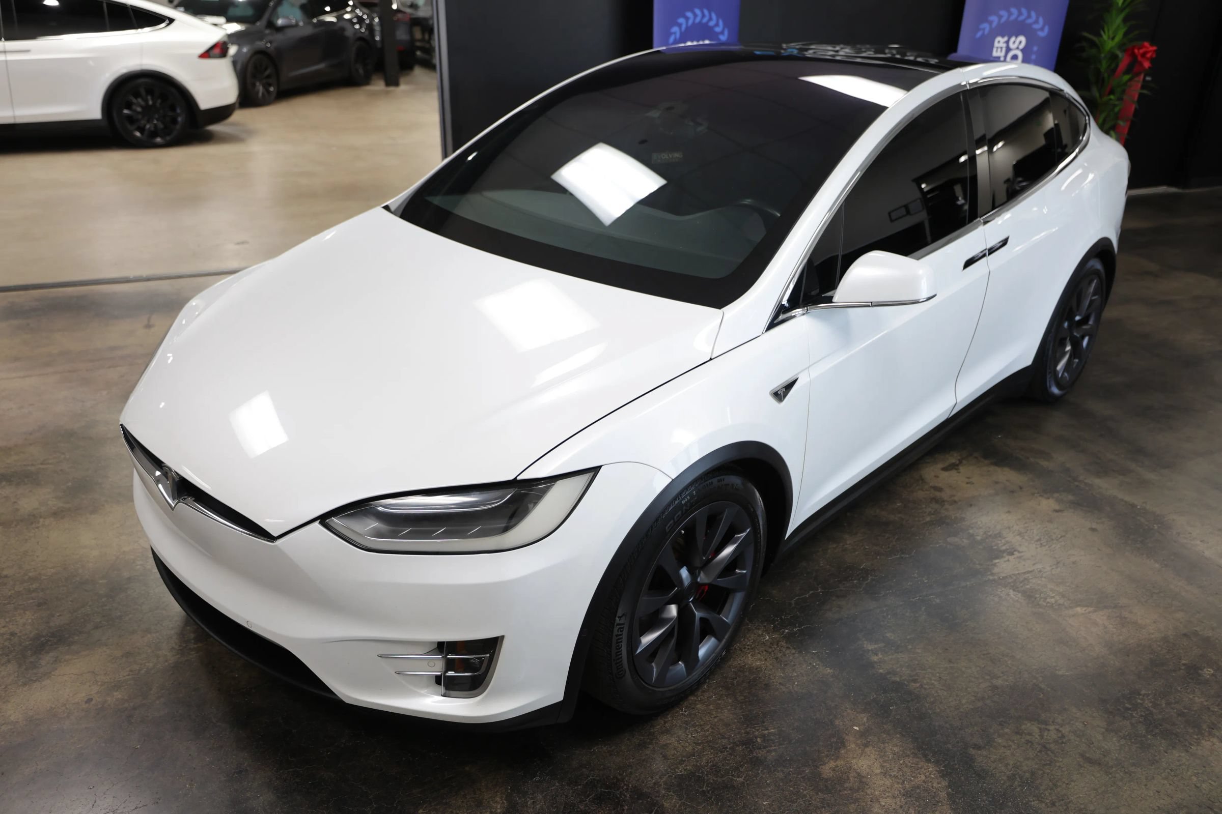 Used 2016 Tesla Model X Performance AWD/4WD image 17