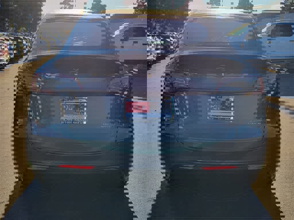 Used 2023 Tesla Model Y Long Range image 4