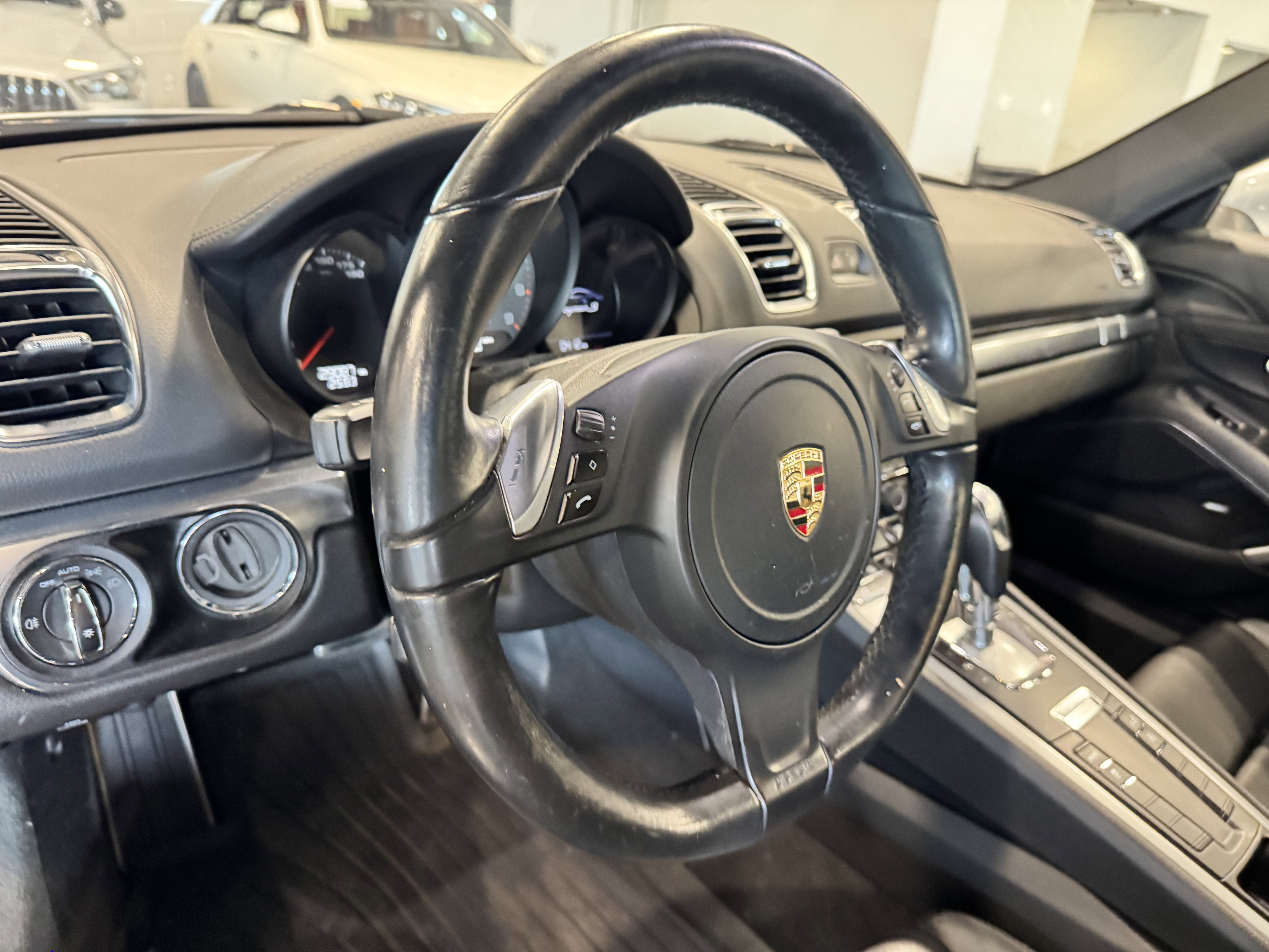 Used 2014 Porsche Cayman S image 10