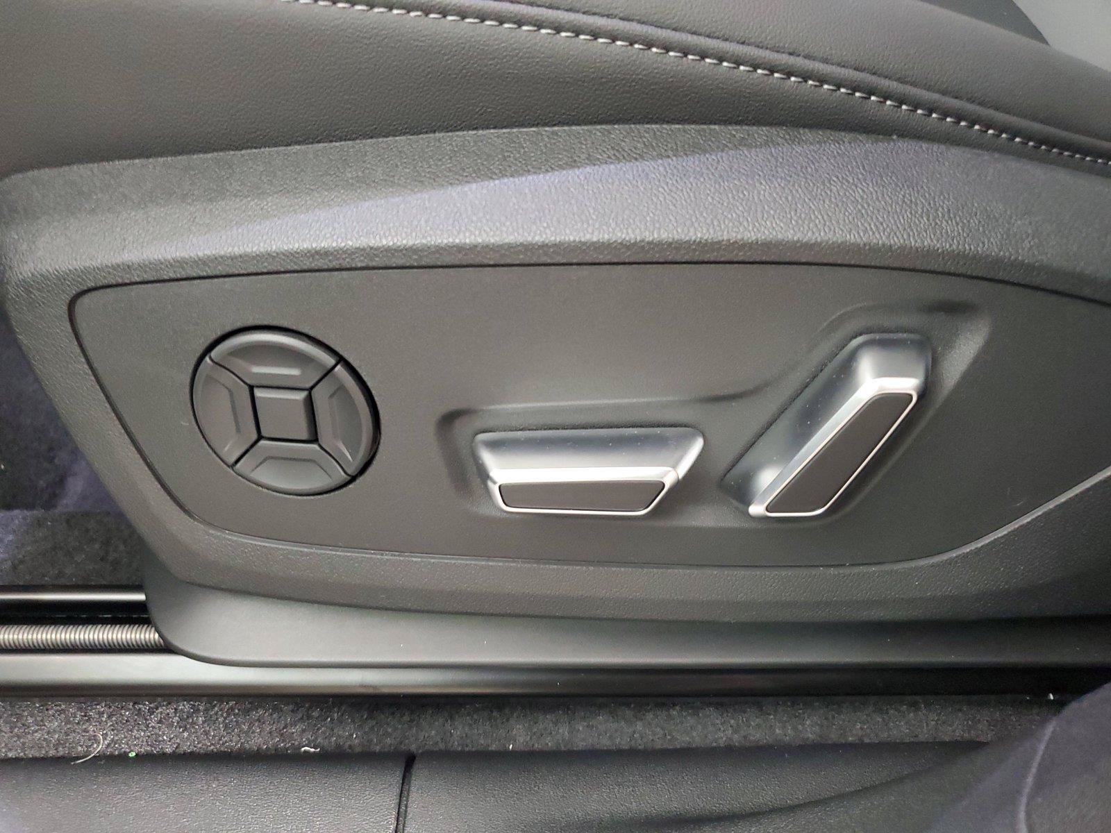 New 2026 Audi Q3 quattro 2.0T AWD/4WD image 22