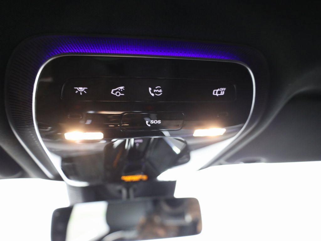 Used 2024 Mercedes-Benz GLC 300 4MATIC image 27