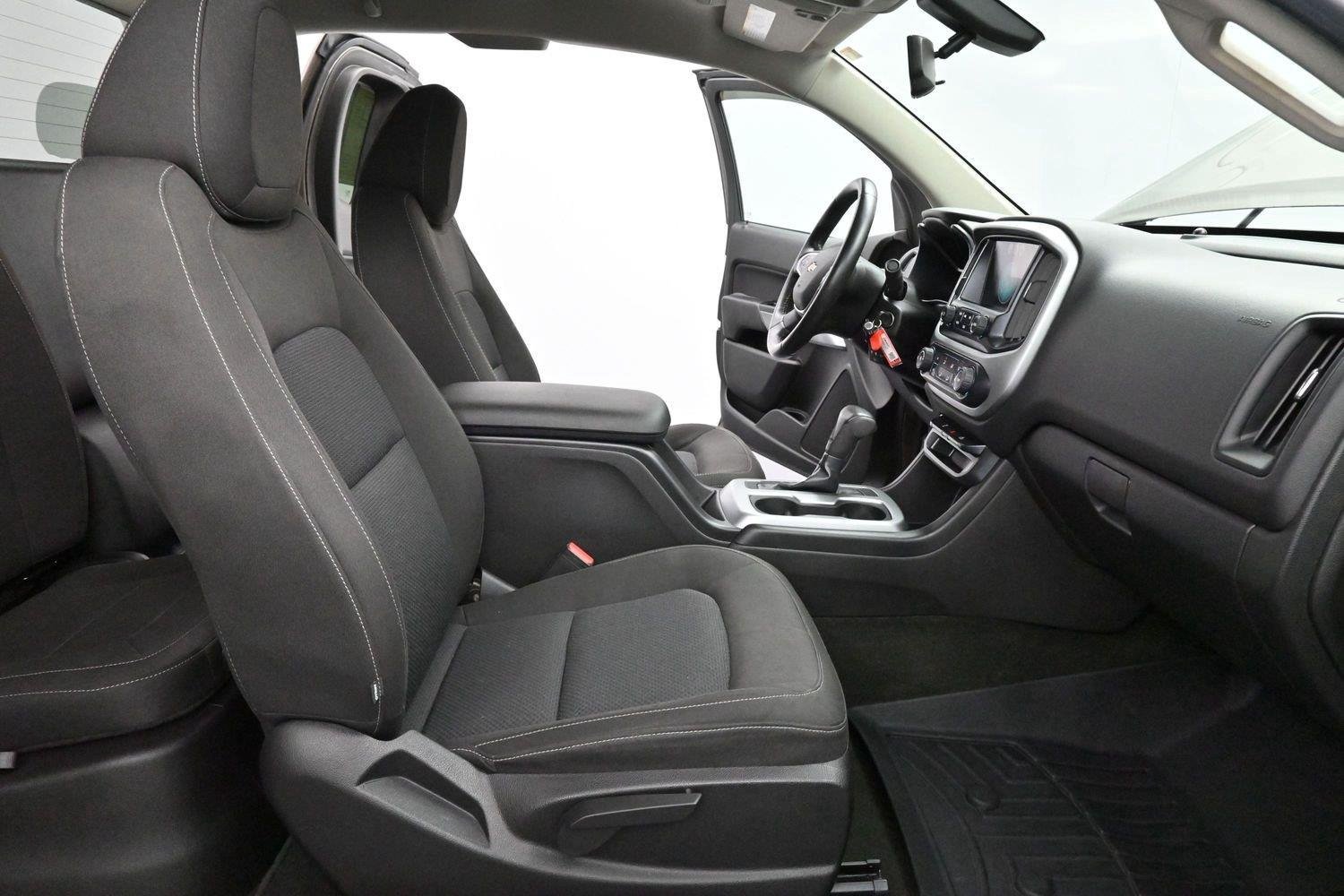 Used 2015 Chevrolet Colorado LT w/ LT Convenience Package AWD/4WD image 36