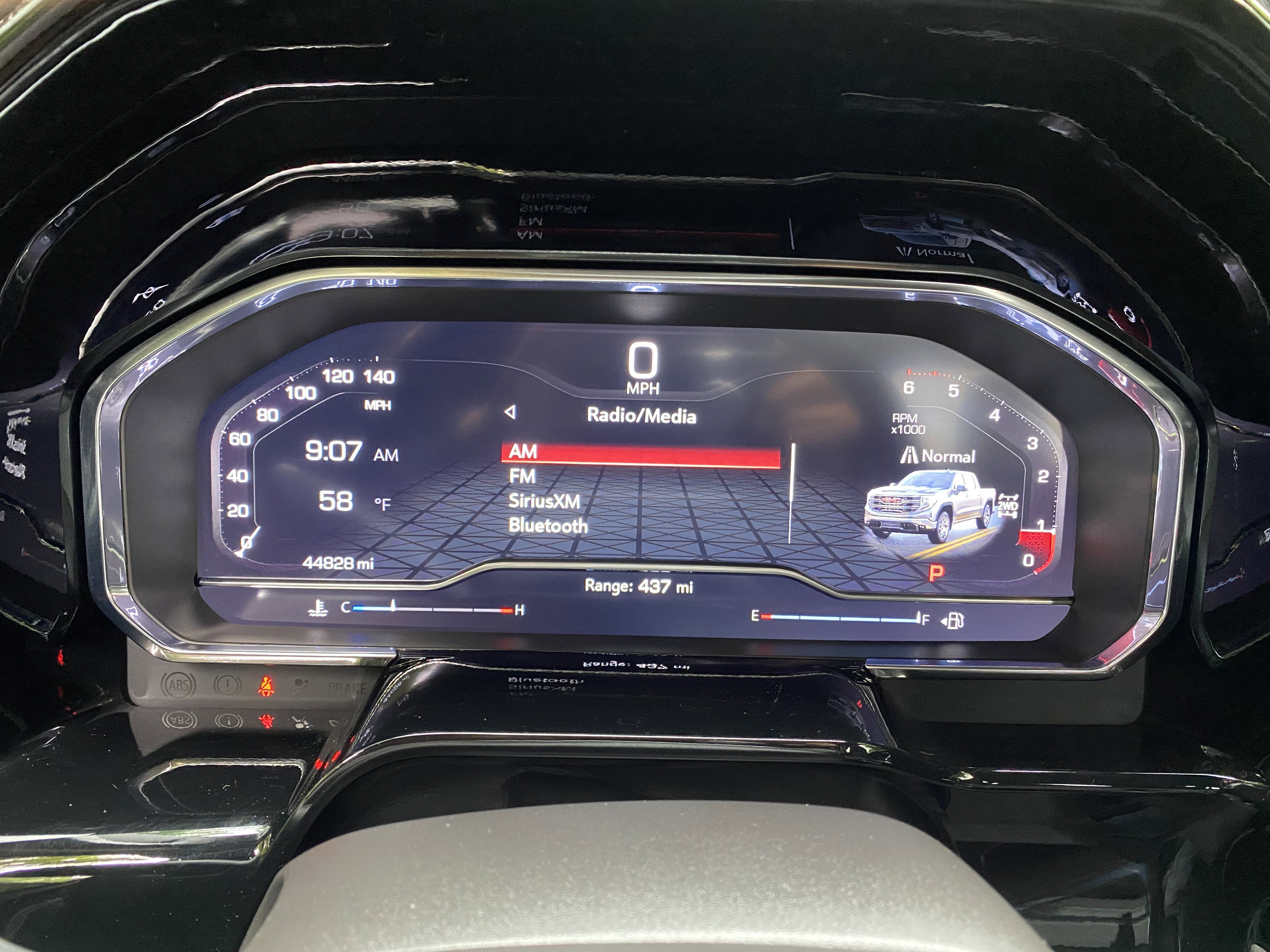 Used 2024 GMC Sierra 1500 SLT AWD/4WD image 23