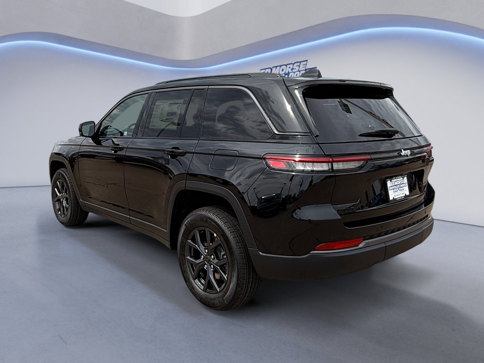 New 2027 Jeep Grand Cherokee 4WD image 3