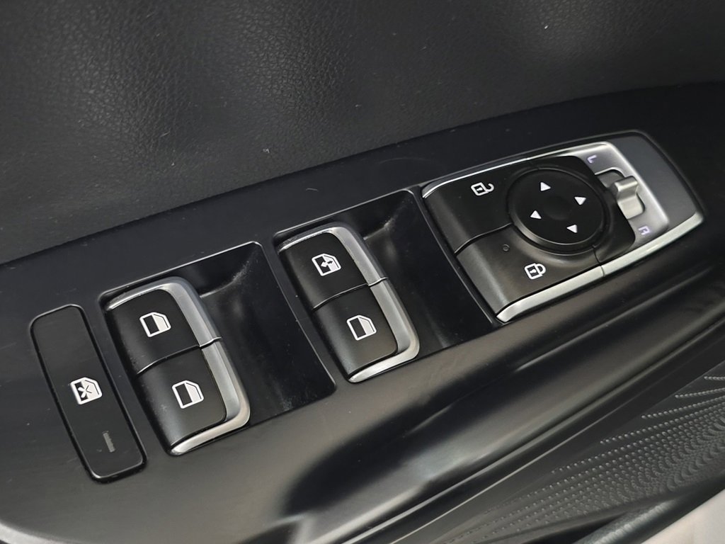 Used 2022 Kia K5 LXS image 21
