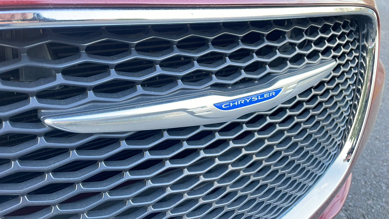 Used 2018 Chrysler 300 Touring image 16