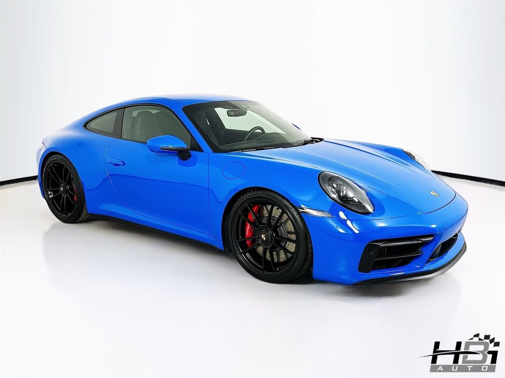 Used 2022 Porsche 911 Carrera GTS RWD image 4