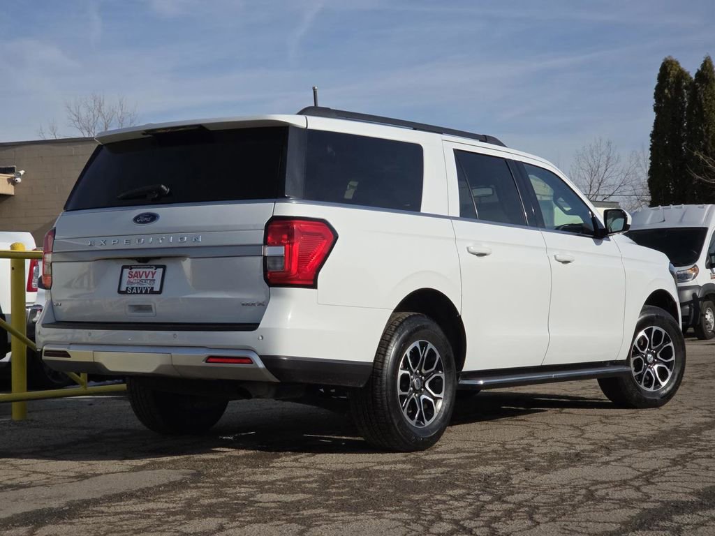 Used 2023 Ford Expedition Max XLT image 13