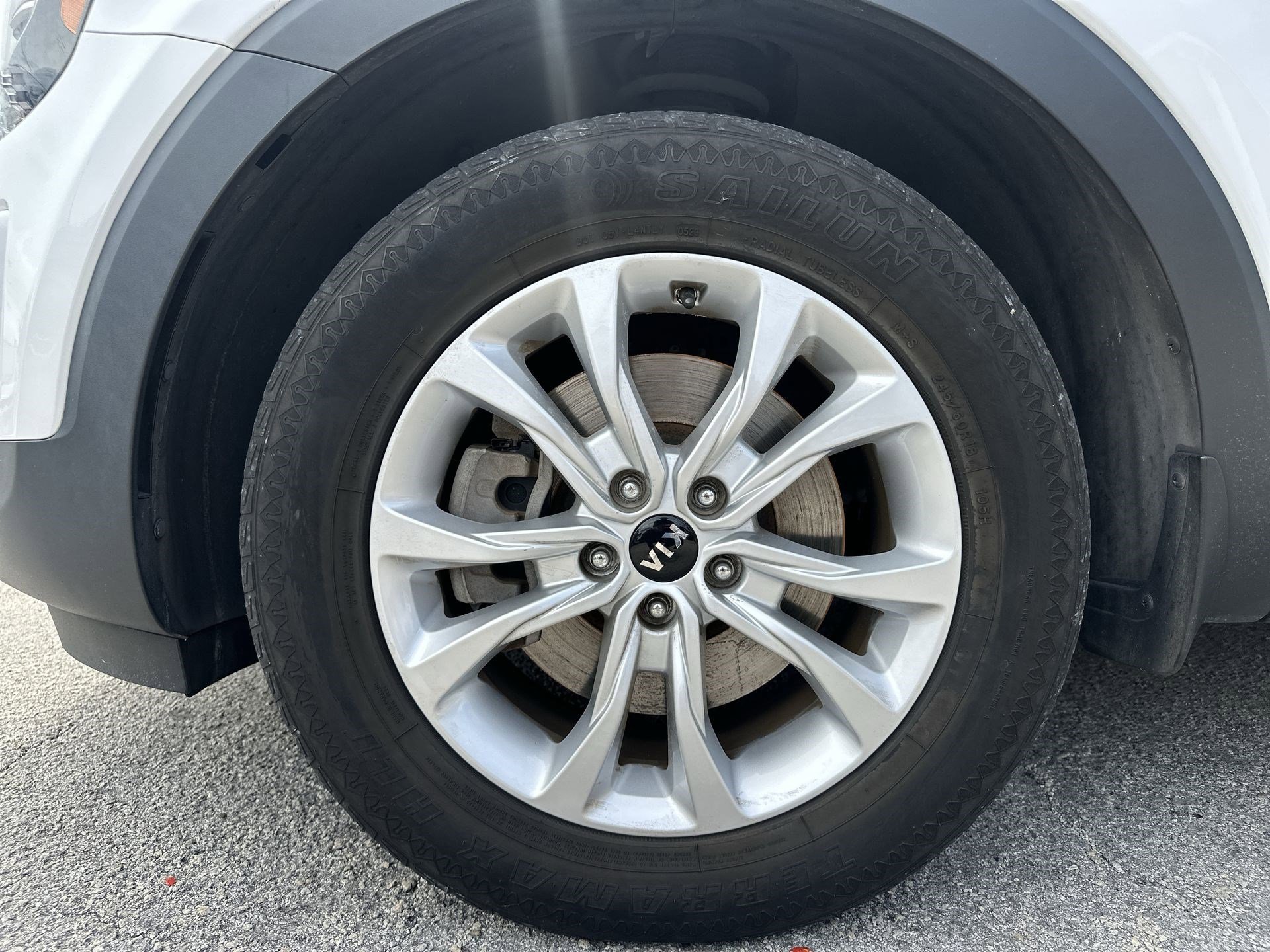 Used 2021 Kia Telluride LX FWD image 18