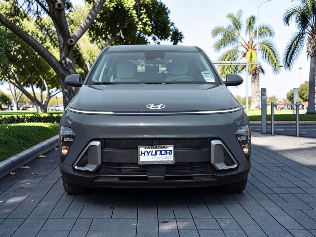 Used 2025 Hyundai Kona SE image 3