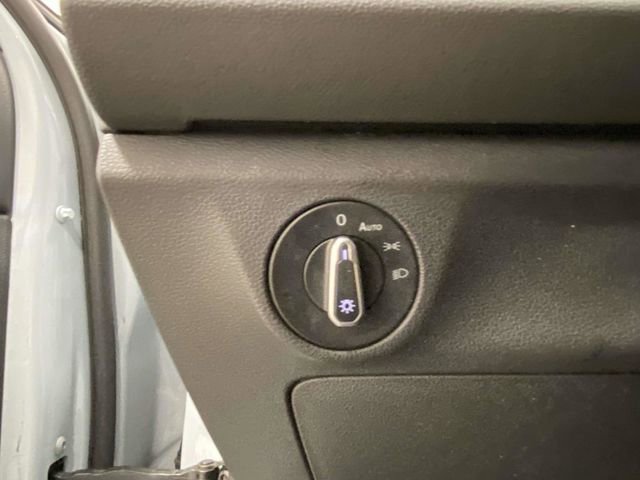 Used 2025 Volkswagen Jetta Sport image 21