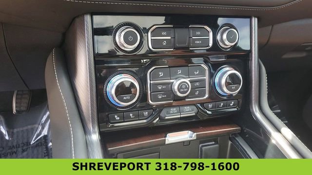 Certified 2024 GMC Yukon XL Denali Ultimate AWD/4WD image 29