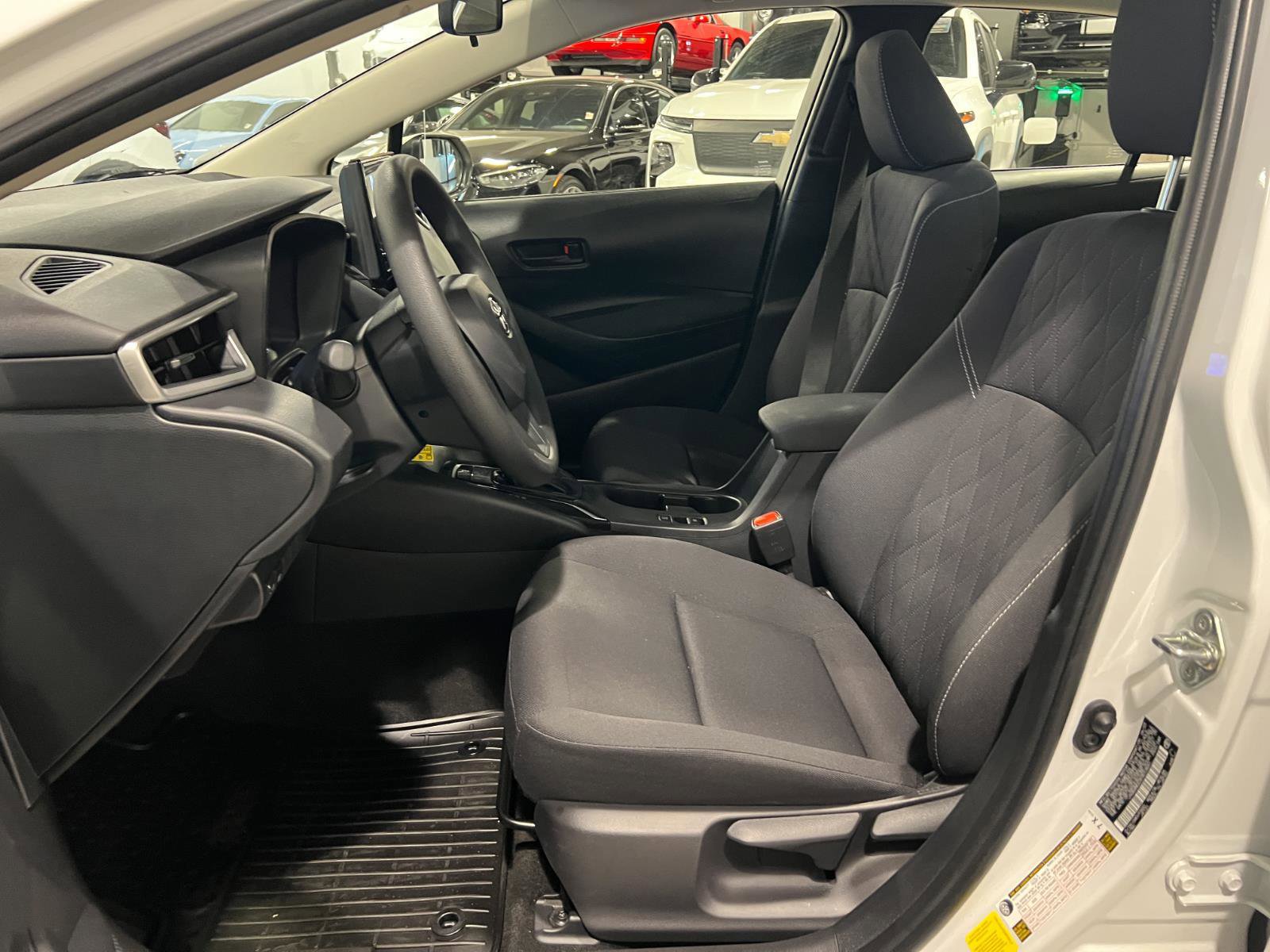 Used 2023 Toyota Corolla LE image 9