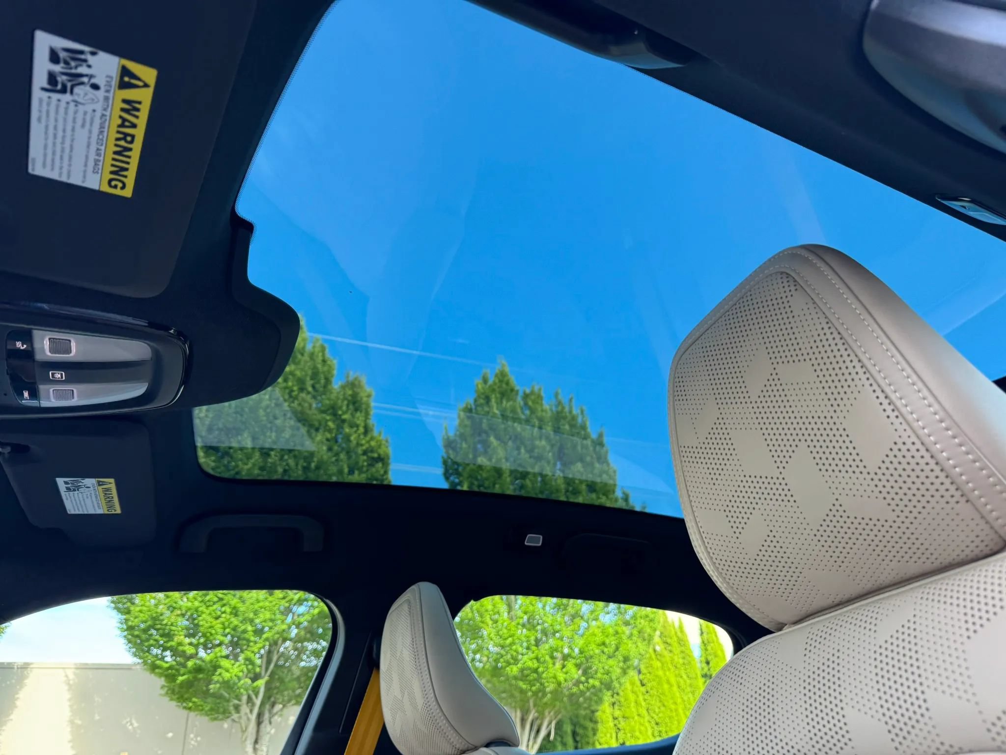 Used 2022 Polestar Polestar 2 w/ Performance Package AWD/4WD image 47